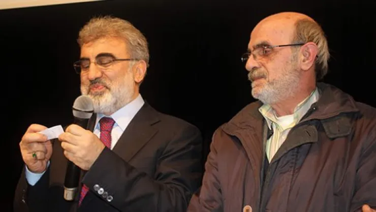 Enerji Bakanı Yıldız TOKİ konutlarının kura çekilişine katıldı