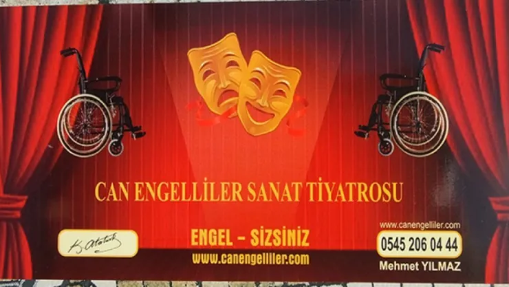 Engelli tiyatrocular komedi ile Kayseri'de