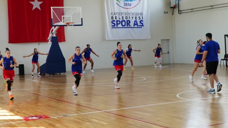 Erciyes Yüksek İrtifa Kampı'na Sporculardan Takdir