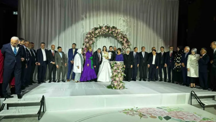 Ertekin ailesinin mutlu günü