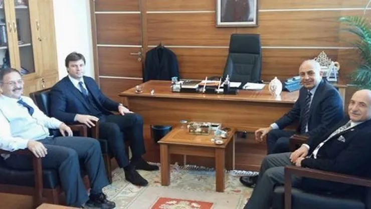 Ertuğrul Sağlam ve Süleyman Hurma'dan Özhaseki'ye ziyaret