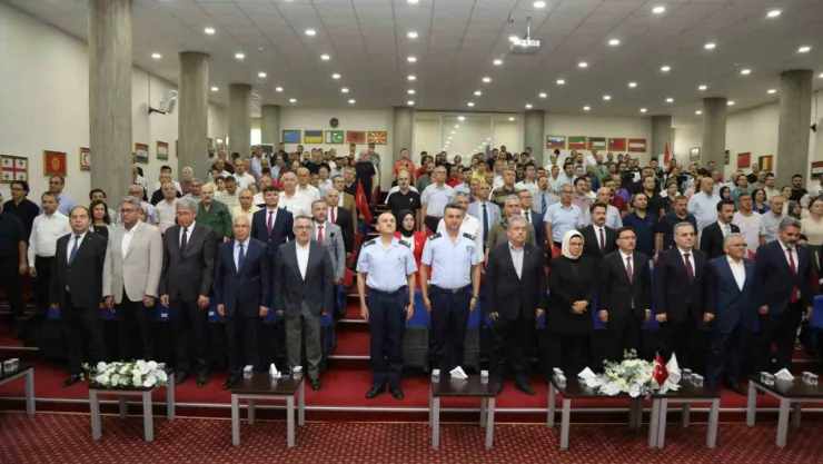 ERÜ'de '15 Temmuz Milletin Zaferi ve FETÖ Terör Örgütü' konulu konferans düzenlendi
