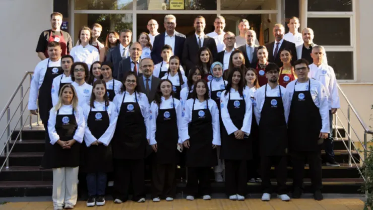 ERÜ Gastronomi Öğrencileri önlük giydi