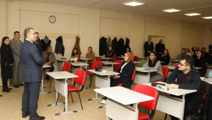 ERÜ Rektörü Altun, ERSEM'i ziyaret etti