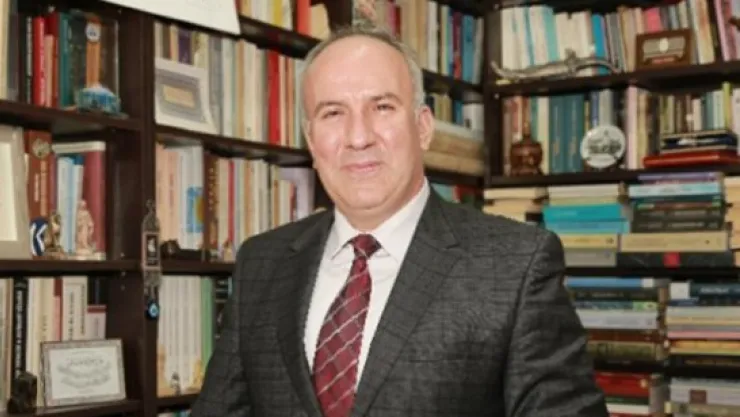 ERÜ Edebiyat Fakültesinden Cevizcan Üniversitesi'ne Kitap Yardımı