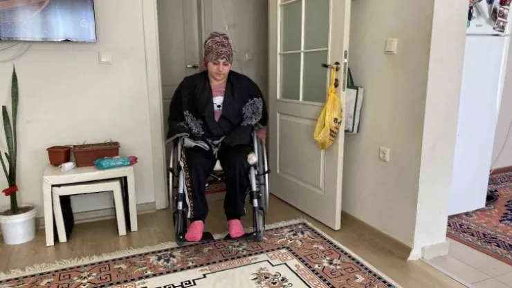 Eşi tarafından vurulduktan sonra felç kalan engelli kadının bakım maaşı kesildi