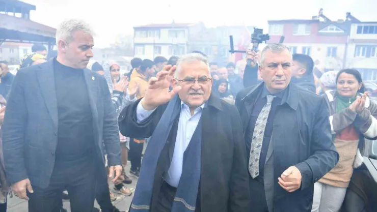 Eskişehir Bağları sakinleri Başkan Büyükkılıç'ı bağrına bastı