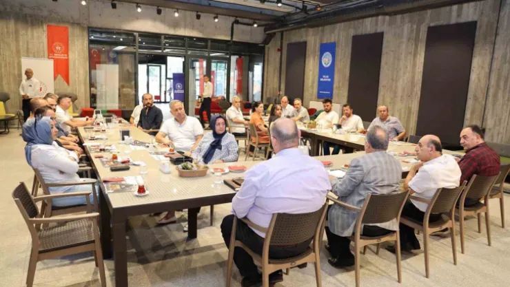 Esnaf buluşmaları kaldığı yerden
