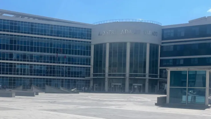 Evinde uyuşturucu ele geçirilen sanık suçlamayı reddetti