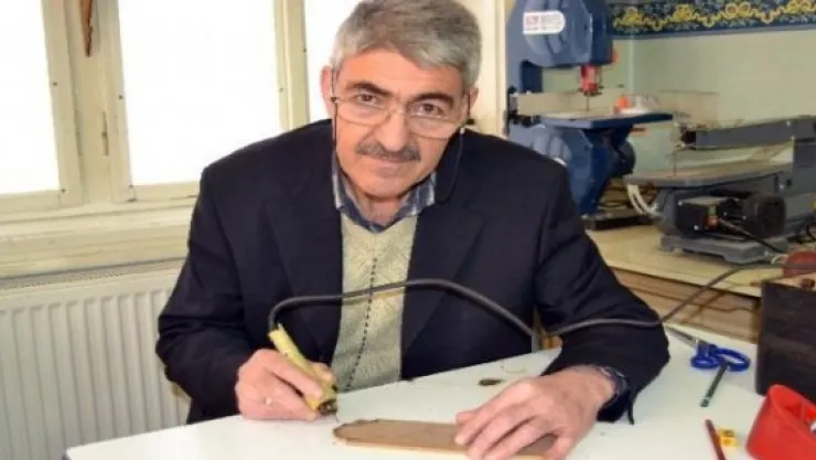Evini Atölyeye Çeviren Emeklinin Eserleri Büyük İlgi Görüyor
