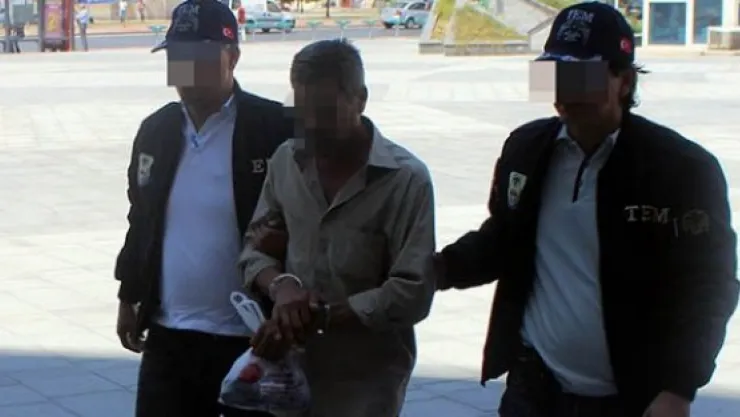 Evlerinde bomba bulunan 2 kardeşten biri tutuklandı