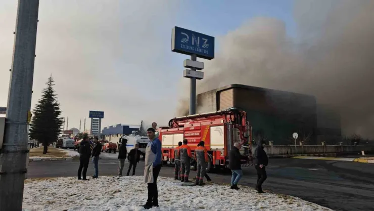 Mobilya Fabrikası yangınında üzücü haber: 2 işçi öldü