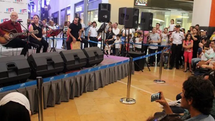 Forum Kayseri'de İlhan Şeşen konseri