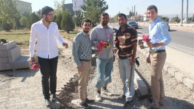 GBİ Kayseri Koordinatörlüğü 365 Karanfille 35 Gün Barış Dedi 