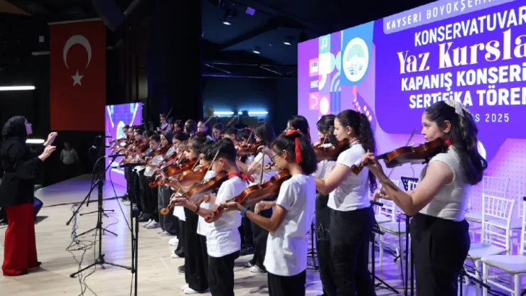 Geleceğin Sanatçılarına Büyük Destek: 2025 Konservatuvar Yaz Kursları Kapanış Töreni