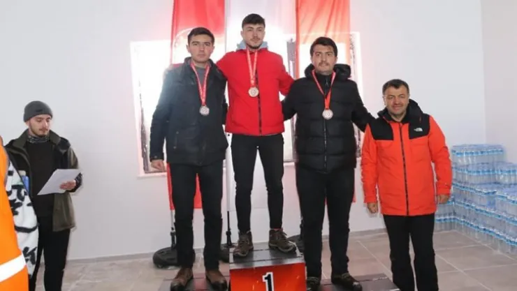 Geleneksel Kızak şampiyonası sona erdi