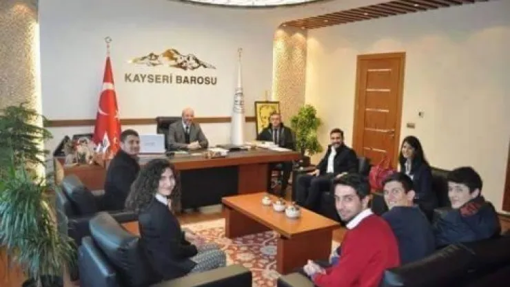 Genç Hukukçulardan Kayseri Cumhuriyet Başsavcısı Orhan Usta Ve Kayseri Baro Başkanı Fevzi Konaç'a Ziyaret