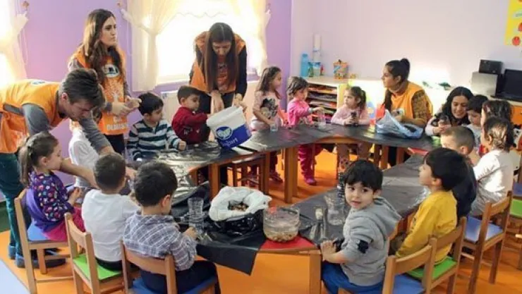 GENÇ TEMA, MİRABOĞLU ÇOCUK AKADEMİSİ'NDE AĞAÇ DİKMEYİ ÖĞRETTİ