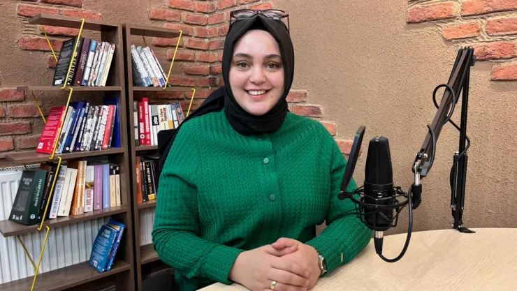 'Gençler aile olma sürecinde zorlanıyor, sosyal medya beklentileri artırıyor'