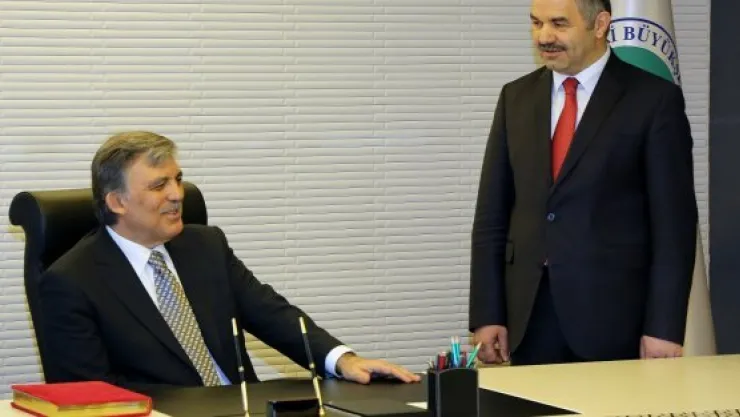 GÜL'DEN  YENİ BAŞKANLARA 'HAYIRLI OLSUN' ZİYARETİ