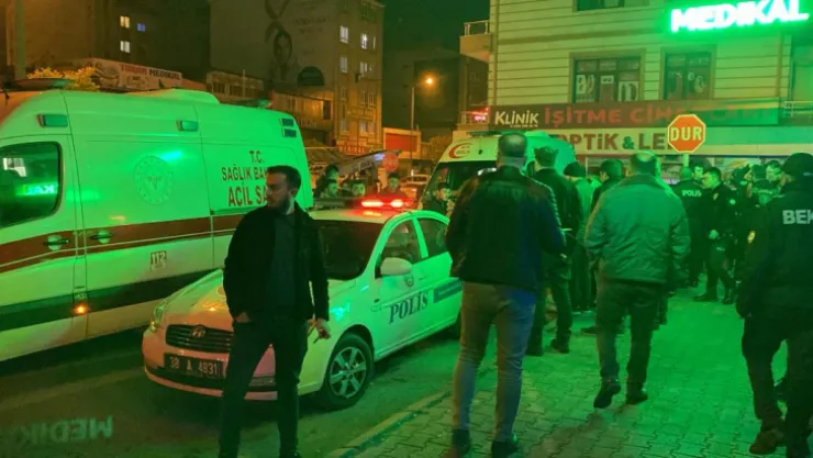 Hastane Caddesi Teksas'a döndü: Silahlı çatışma 2 ölü