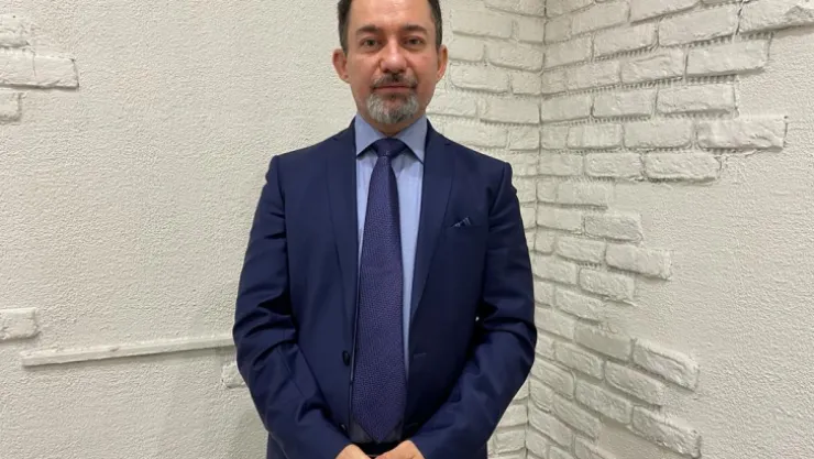 Hipofiz tümöründe burun deliğinden ameliyatla tedavi