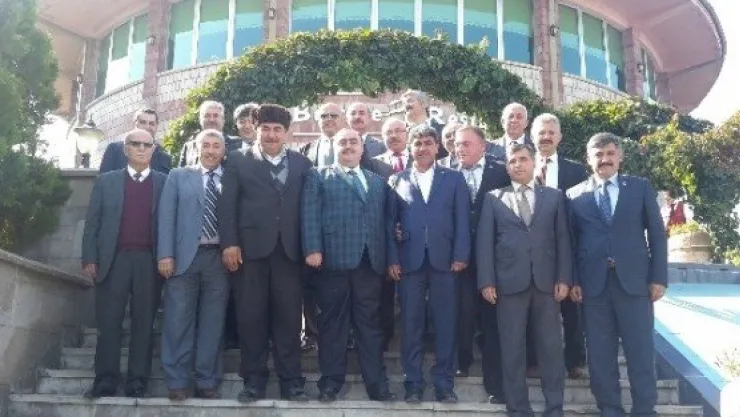 İl Başkanı Mete Eke, Büyükşehir Belediye Meclis Üyeleri İle Toplantı Yaptı 