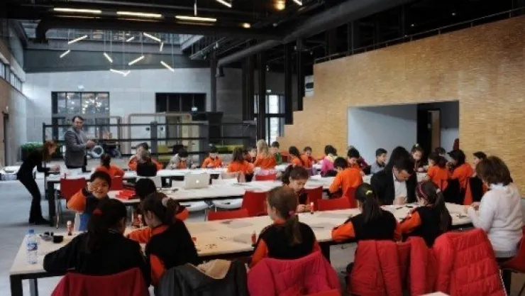 İlkokul Öğrencileri Agü'de Origami Öğrendi 