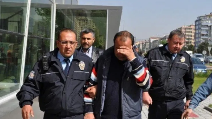 İşsiz Kaldı İnşaatın 17. Katına Çıktı