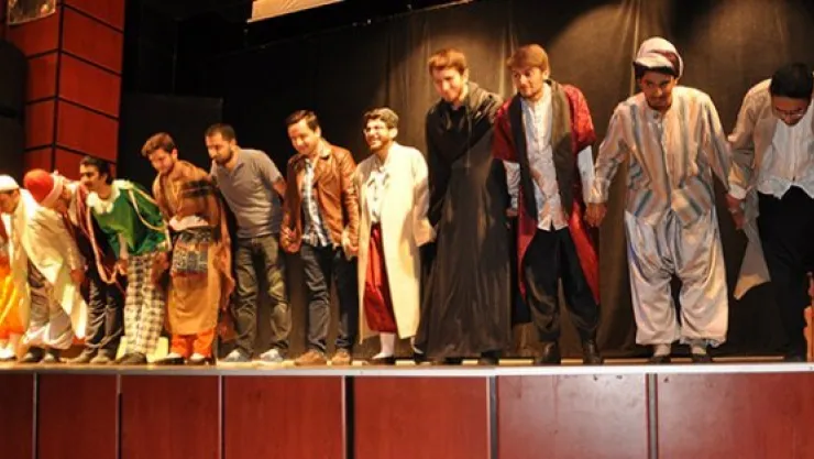 İYC'den tiyatro atağı