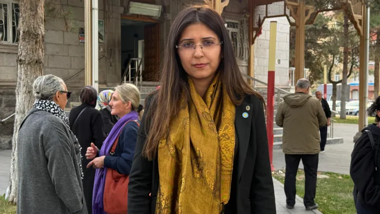 İYİ Partili Şahin, 10 Kasım Mevlidi okutup lokum dağıttı