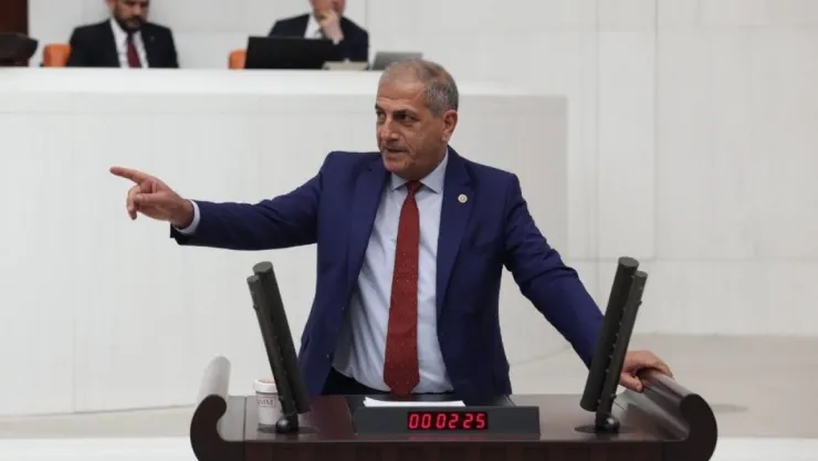 İzmir Milletvekilinden Kayseri Şehir Hastanesi çıkışı