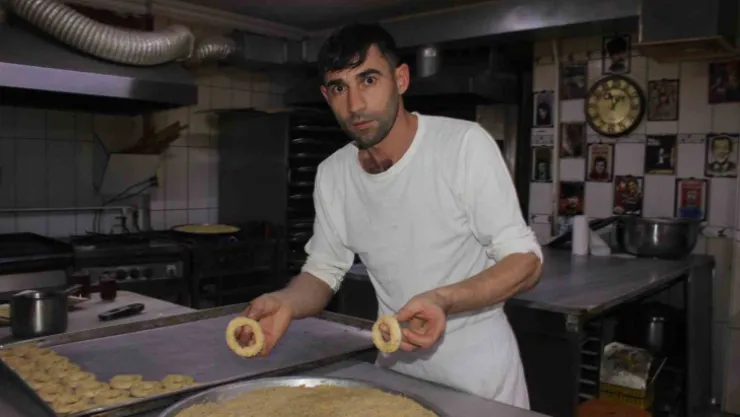 Kandilin simgesi simide ilgi yoğun