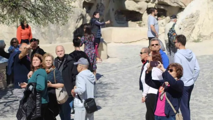 Kapadokya bölgesini Nisan ayında 420 bin kişi ziyaret etti