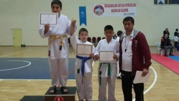 Karete-do Şampiyonasında Kupalar Sahiplerini Buldu