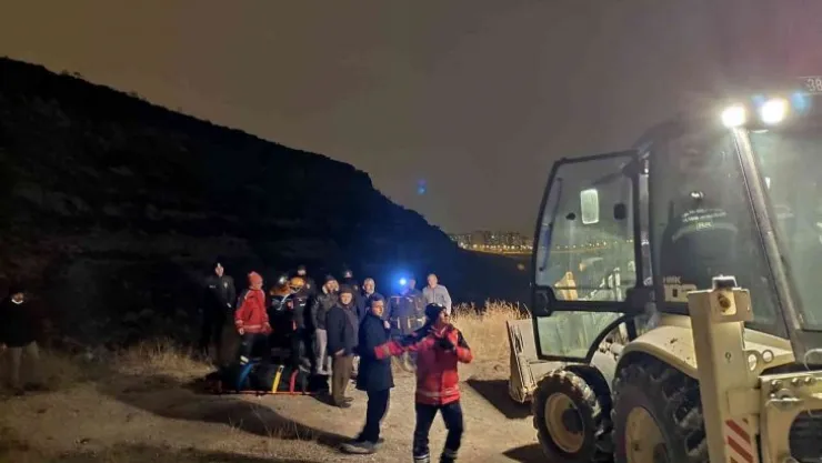 Kayalıklarda ölü bulunan kadının kimliği belli oldu