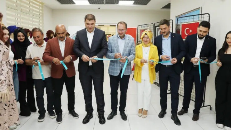 Kaymek'ten Yıl Sonu Sanat Şölenleri: Hacılar ve İncesu'dan Eserler Sergilendi