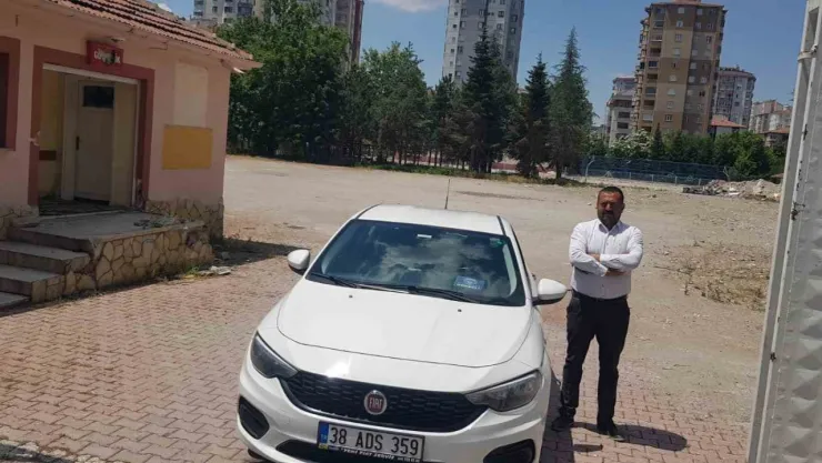 Sınav yerini yanlış anlaya öğrencilere Belediye'den 'acil destek'