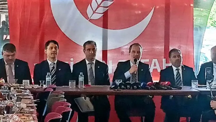 Kayseri'de 2.Parti konumuna gelen Yeniden Refah'ın Genel Başkanından teşekkür ziyareti