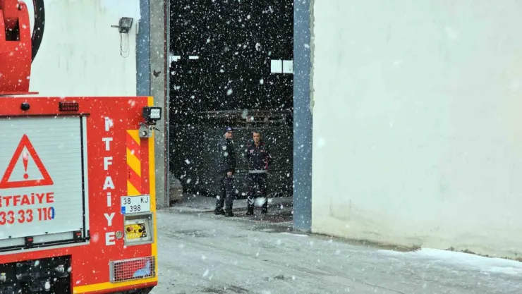 Kayseri'de fabrikada feci iş kazası: Tamir için girdiği plastik kırım kazanında can verdi