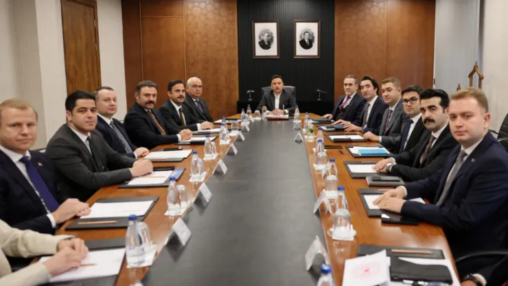 Kayseri'de kaymakamlar ile birlikte ilçe gündemi masaya yatırıldı