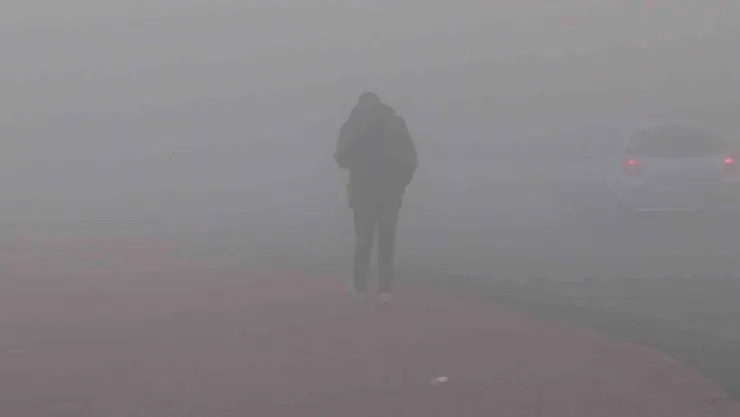 Kayseri'de sis: Görüş mesafesi 5 metreye kadar düştü