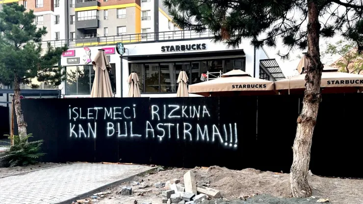 Kayseri'de Starbucks Protestosu: 'Vicdanlar Susmadı!'