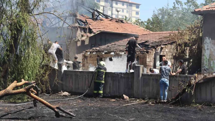 Tüp deposunda korkutan yangın