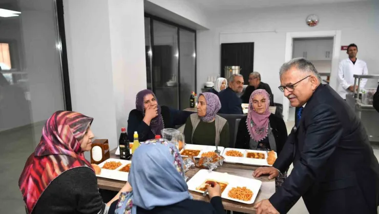 Hasta yakınları misafirhaneleri örnek gösteriliyor