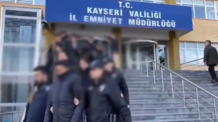 Kayseri merkezli 10 ildeki 'Sibergöz-22' operasyonunda 14 tutuklama