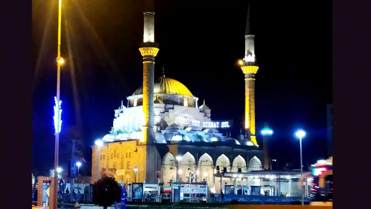 Kayseri Şehir Meydanında Osmanlı Mimari Esintisi: Bürüngüz Camii