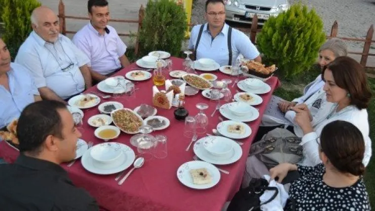 Kayseri Bedensel Engelliler Spor Kulübü Destekçileri İftarda Buluştu