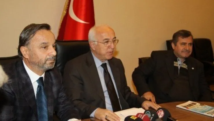 Kayseri Ticaret Odası Sürücü Kursları Konfederasyonu Toplantısına Ev Sahipliği Yaptı