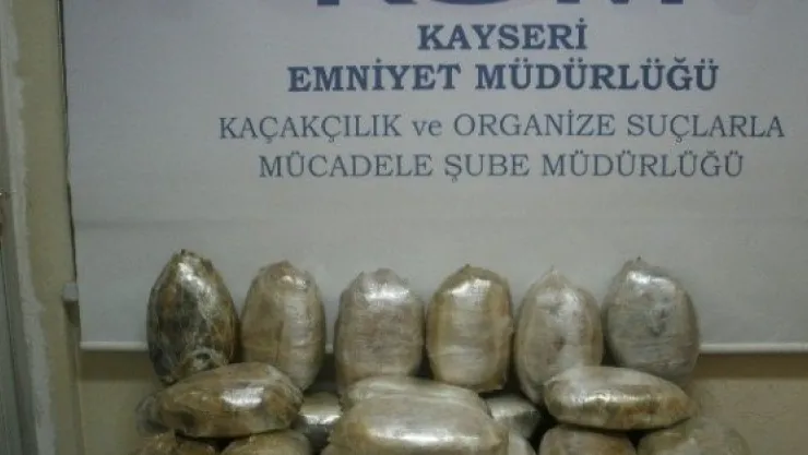 Kayseri'de 139 Kilo Esrar Ve 33 Kilo Eroin Ele Geçirildi 